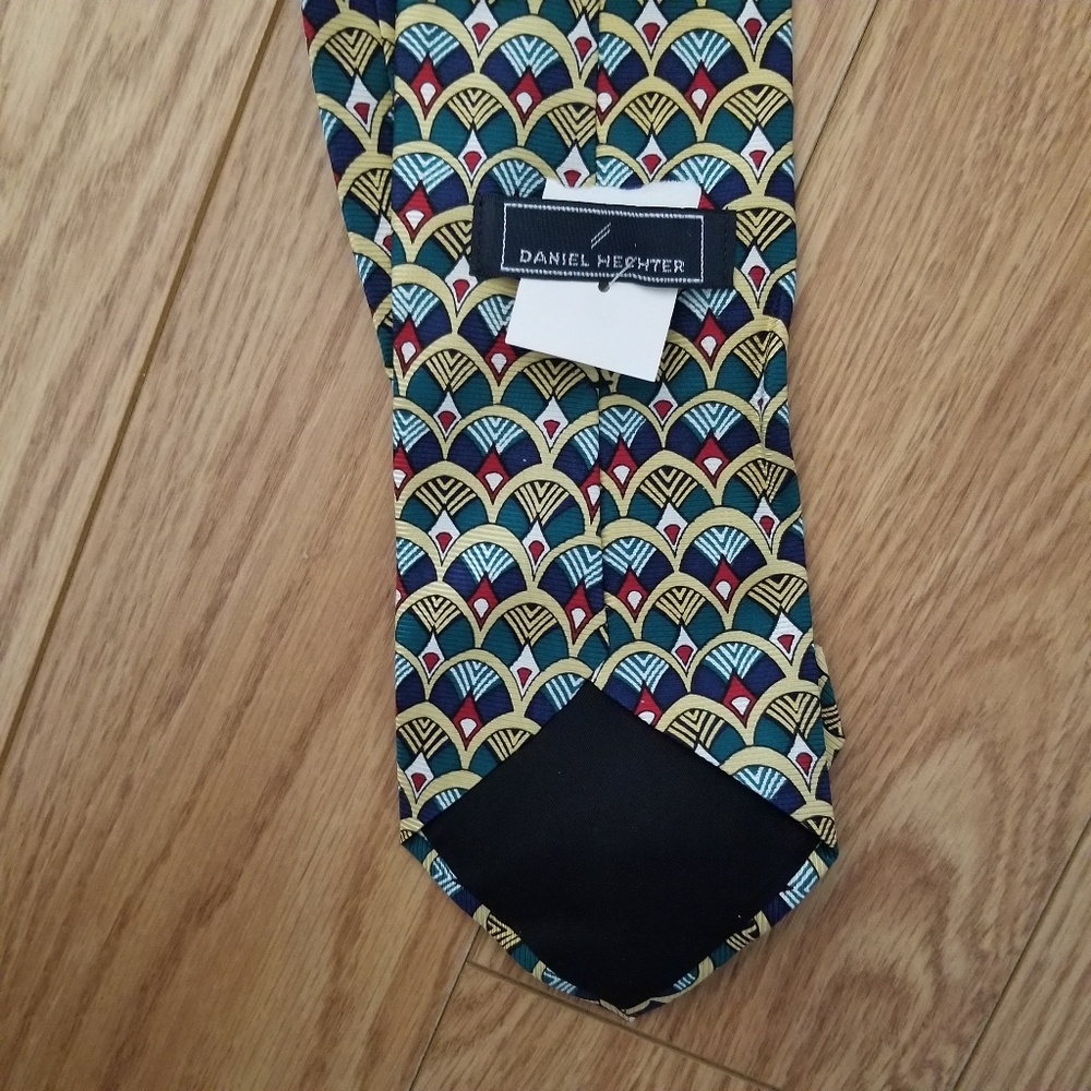 Daniel Hechter VTG Print 100% Silk Tie NWOT